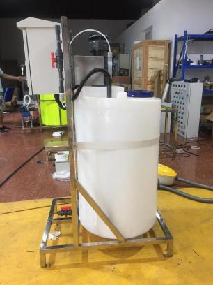 單桶單泵加藥設備