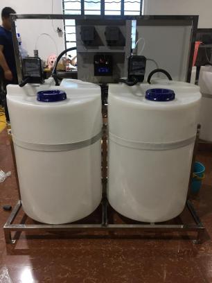 PLC循環水加藥裝置