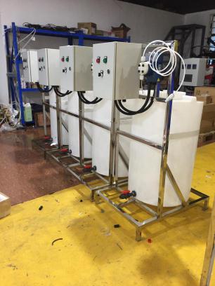 單桶單泵加藥裝置